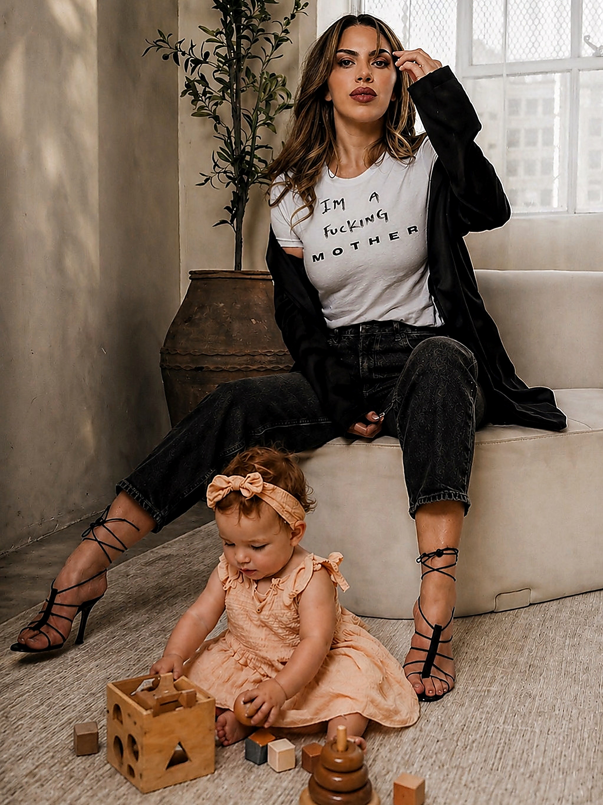 Andrea de Lancellotti with her daughter